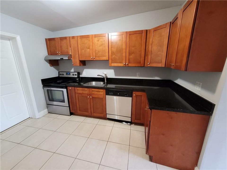 20 NW 9th Avenue