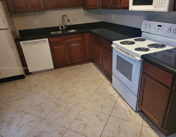 4331 SW 54th Court B