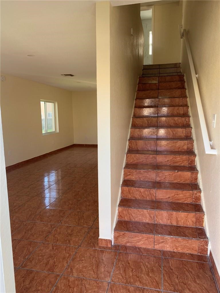 414 NW 84th Terr