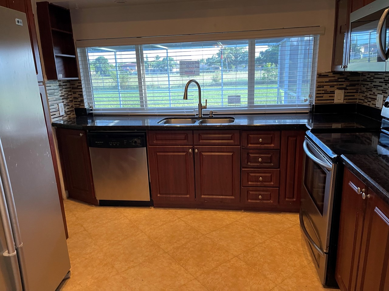 330 NW 202 Ter
