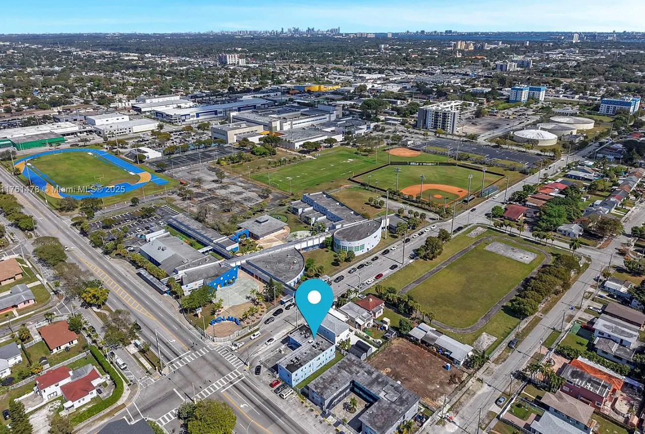 1190 NW 67th St 8
