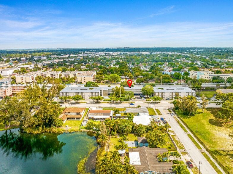 2405 NW 135th St